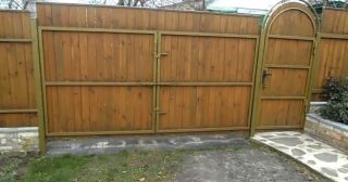 Купить распашные ворота деревянные Бердск, цена от 2703 руб.